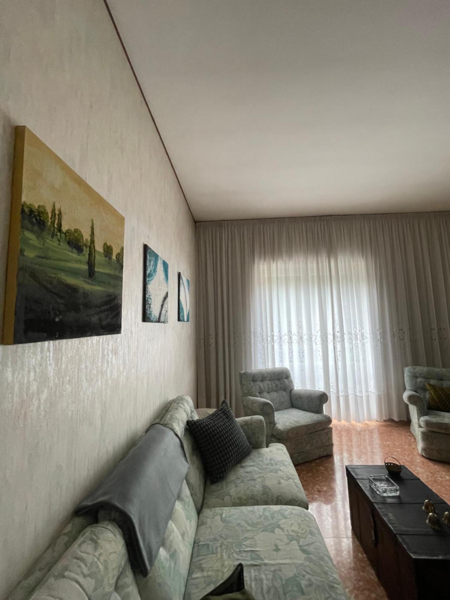 Appartement In Via Monte Cervialto Rome